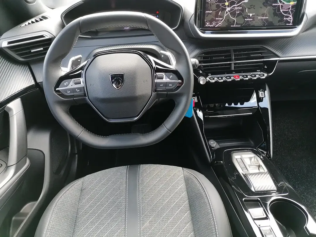 Peugeot 2008 130 PureTech Allure - Thumbnail 8