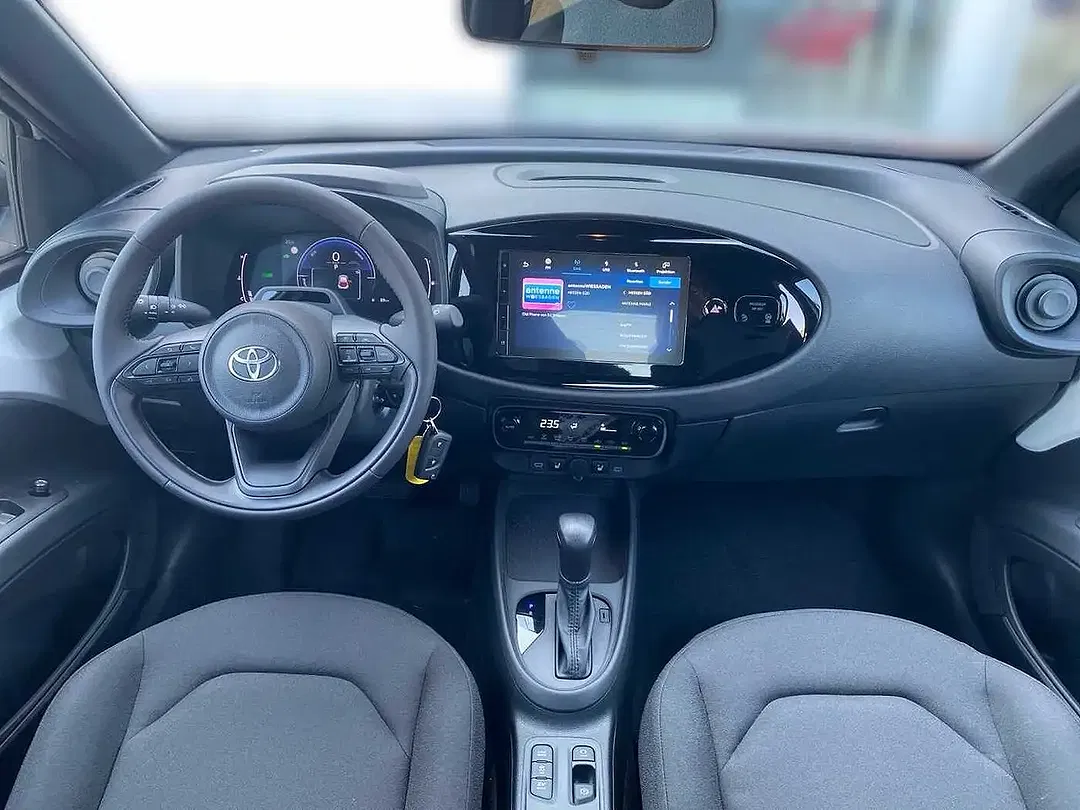 Toyota Aygo X 1.5 Hybrid Active - Thumbnail 8