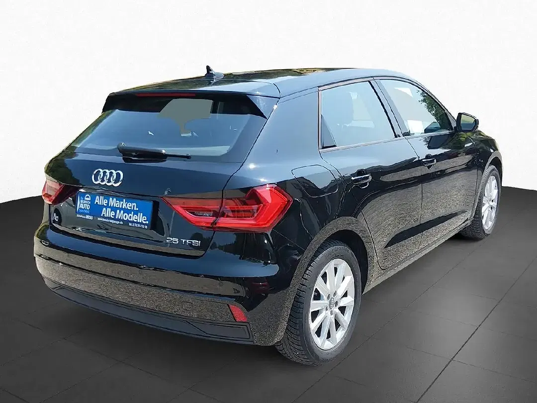 Audi A1 25 TFSI - Thumbnail 4