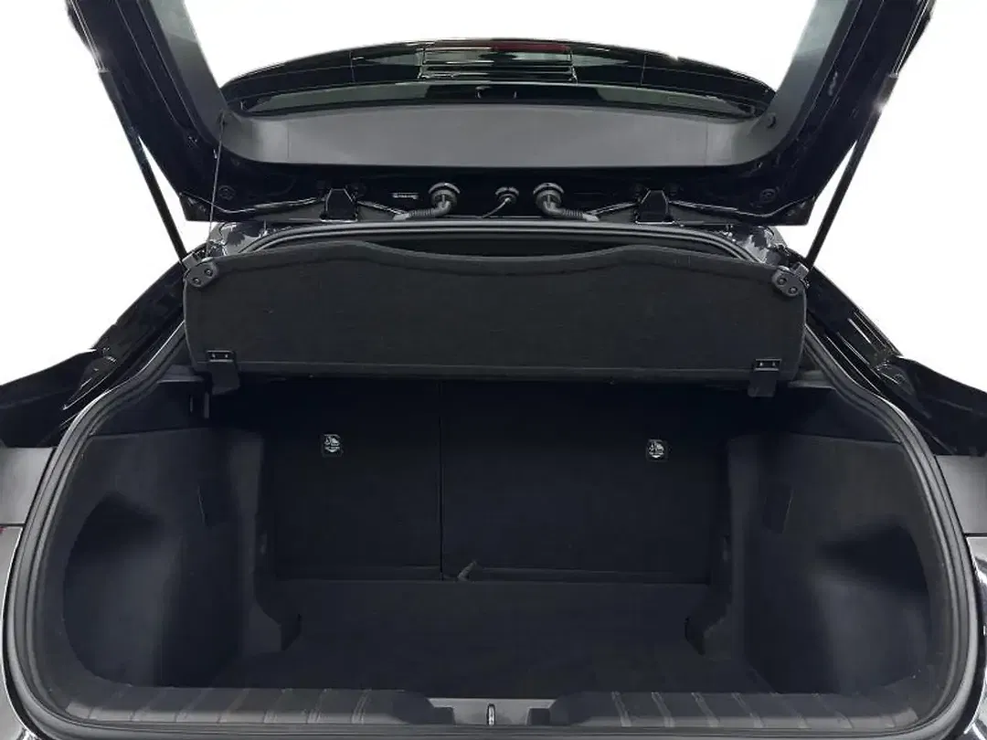 Lexus LBX - Thumbnail 11