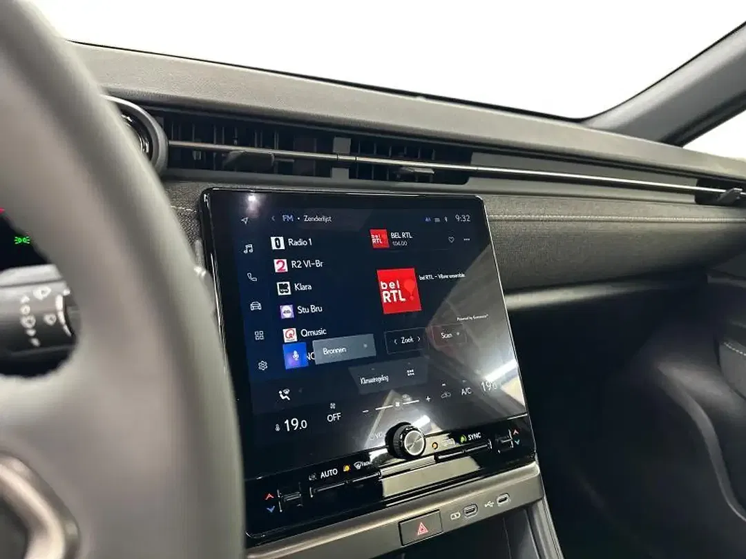 Lexus LBX - Thumbnail 13