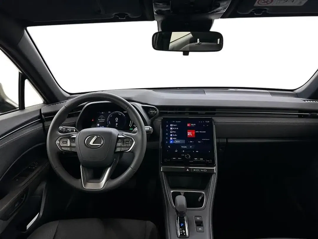 Lexus LBX - Thumbnail 9