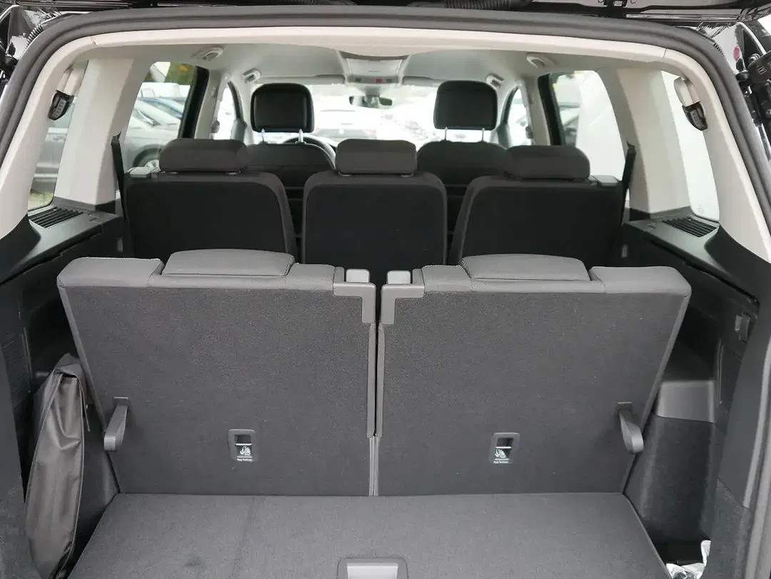 Volkswagen Touran 1.5 TSI DSG Comfortline - Thumbnail 9