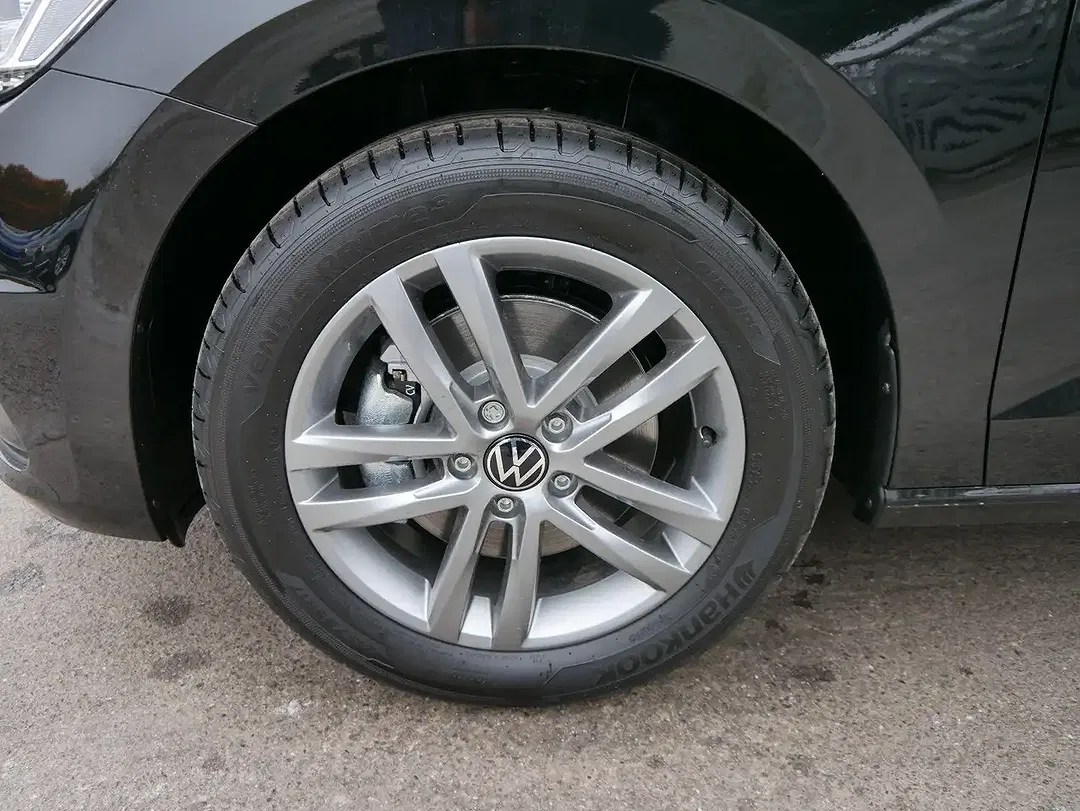 Volkswagen Touran 1.5 TSI DSG Comfortline - Thumbnail 3
