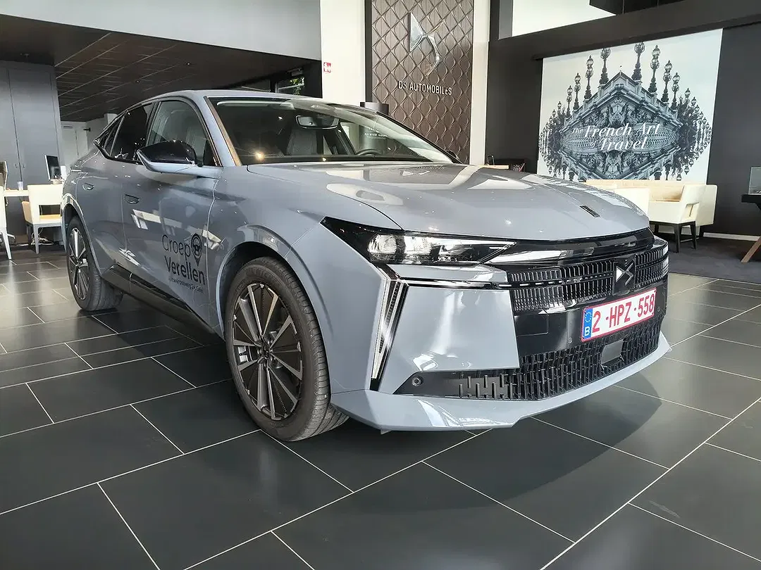 DS Automobiles DS 4 - Thumbnail 3