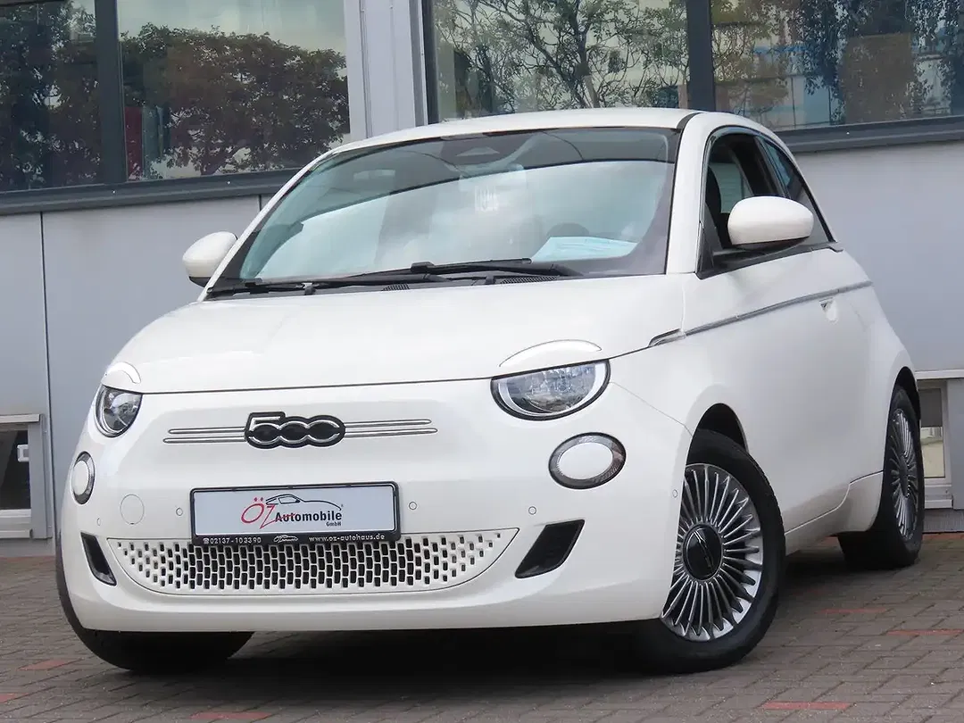 Fiat 500e - Thumbnail 4