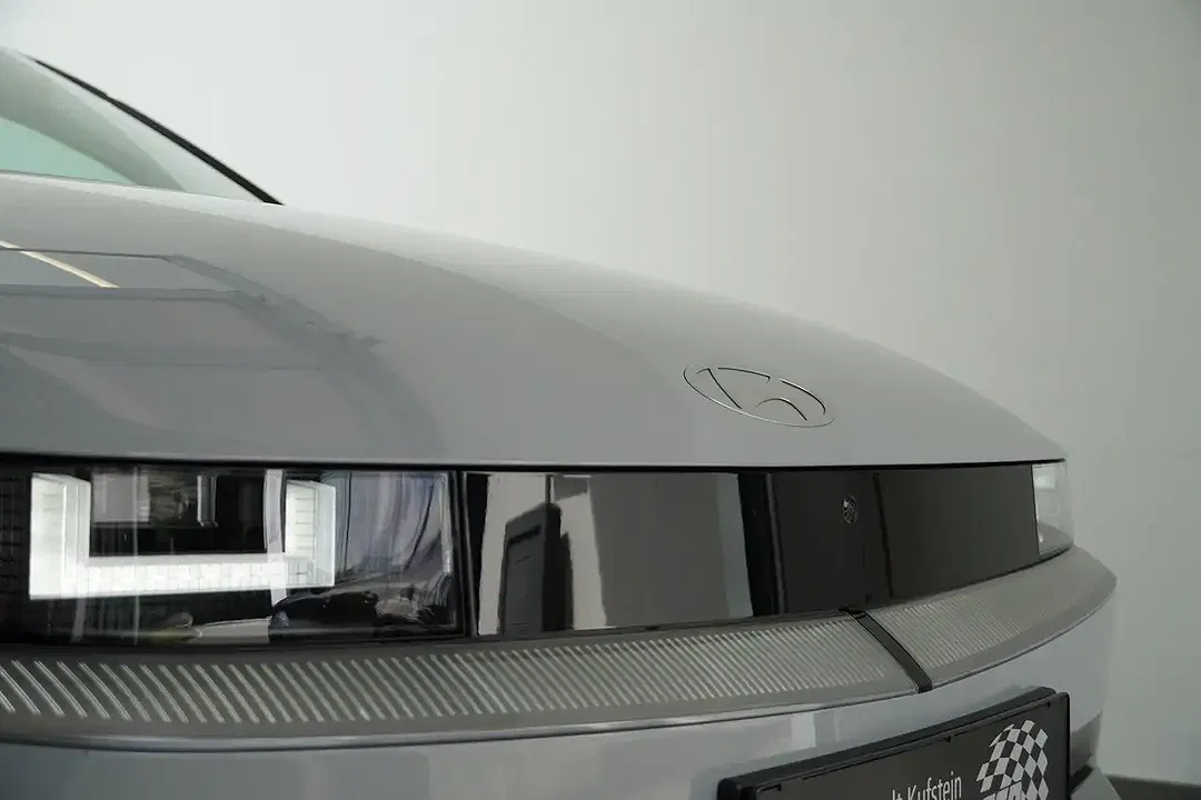 Hyundai IONIQ 5 4WD - Thumbnail 6