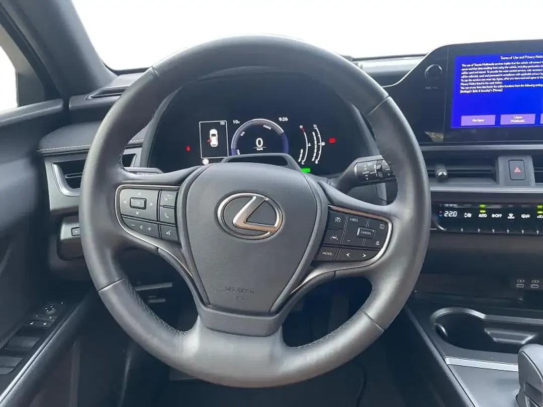 Lexus UX 300h - Thumbnail 8