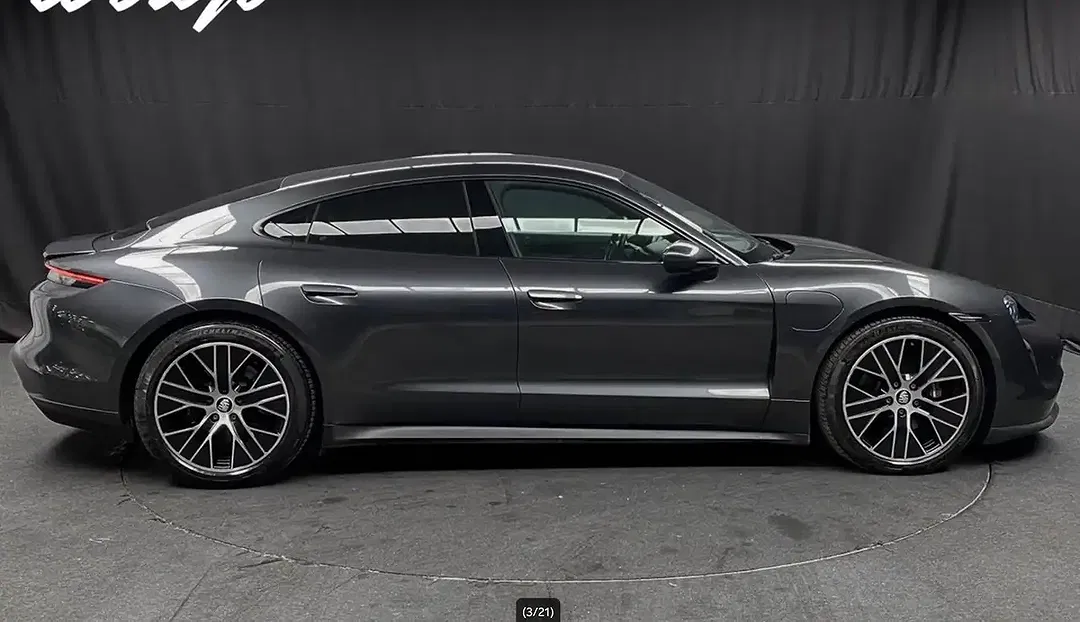 Porsche Taycan PASM - Thumbnail 3
