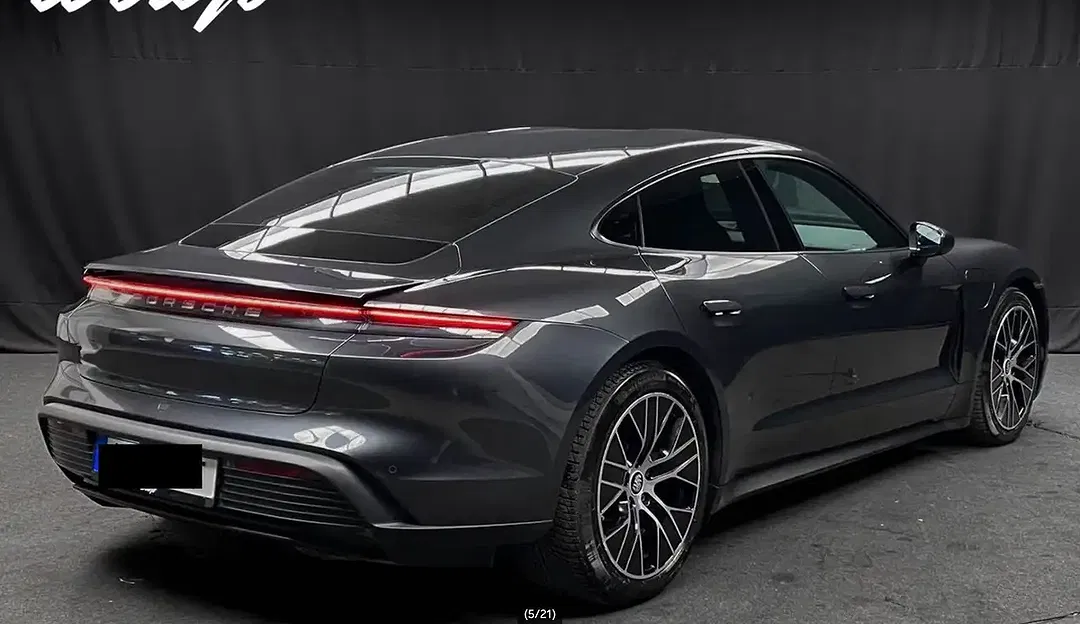 Porsche Taycan PASM - Thumbnail 4