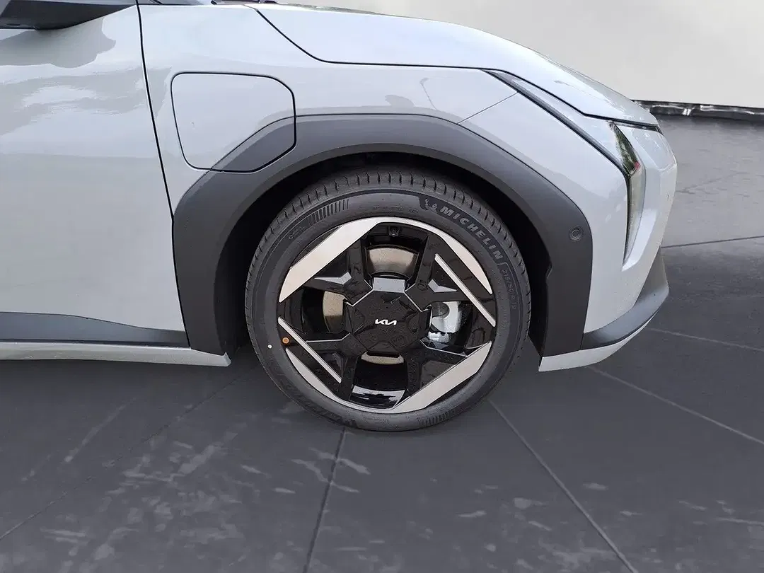 Kia EV4 Earth - Thumbnail 10