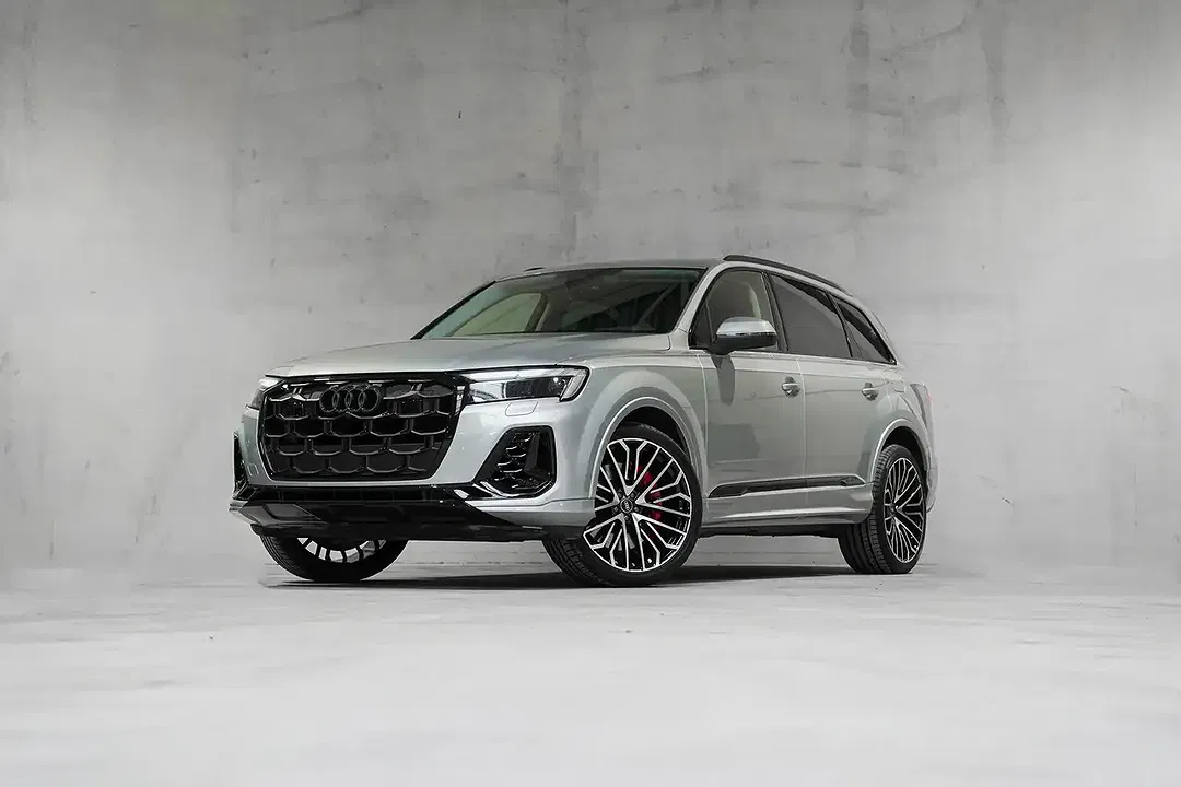 Audi Q7 S line - foto 1