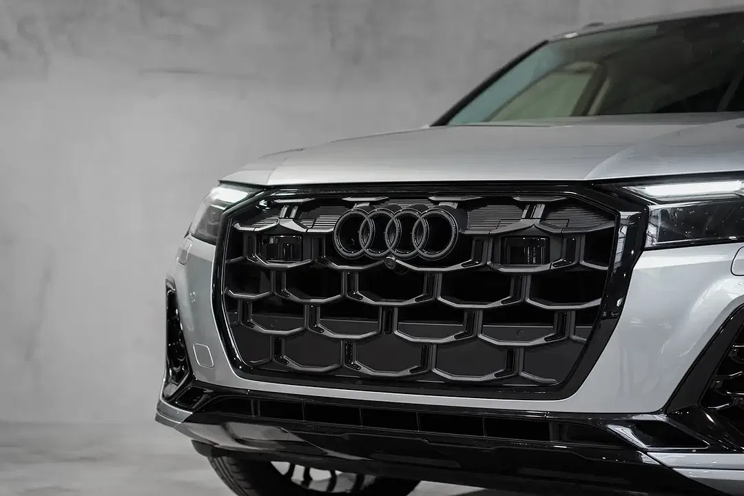 Audi Q7 S line - Thumbnail 10