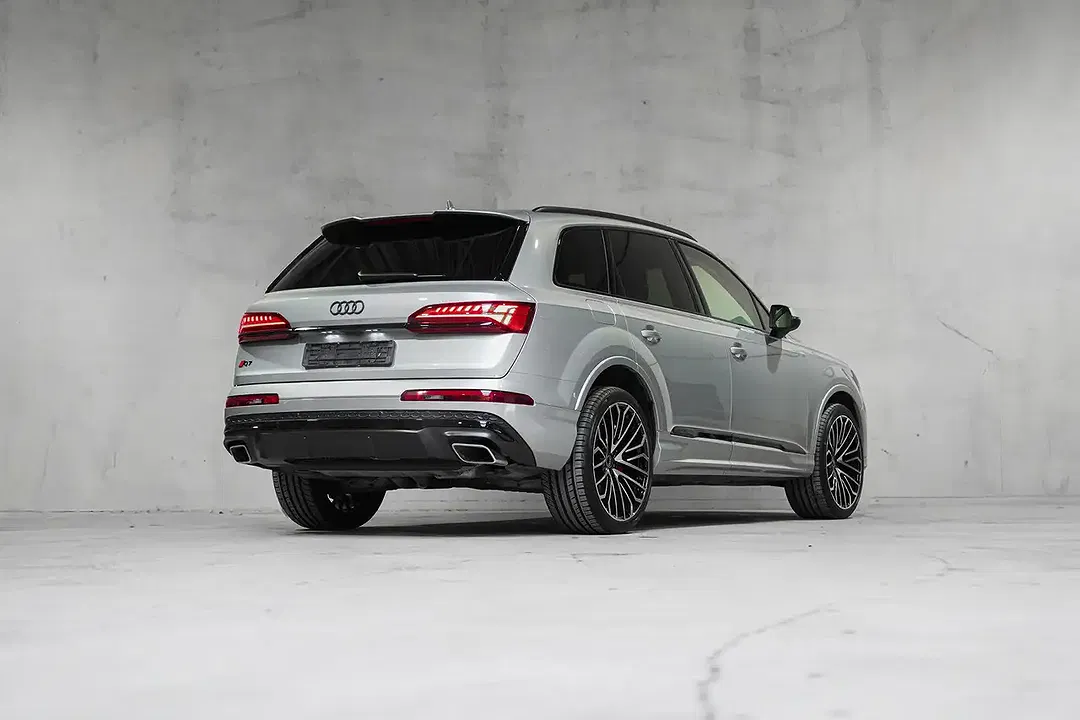 Audi Q7 S line - Thumbnail 4
