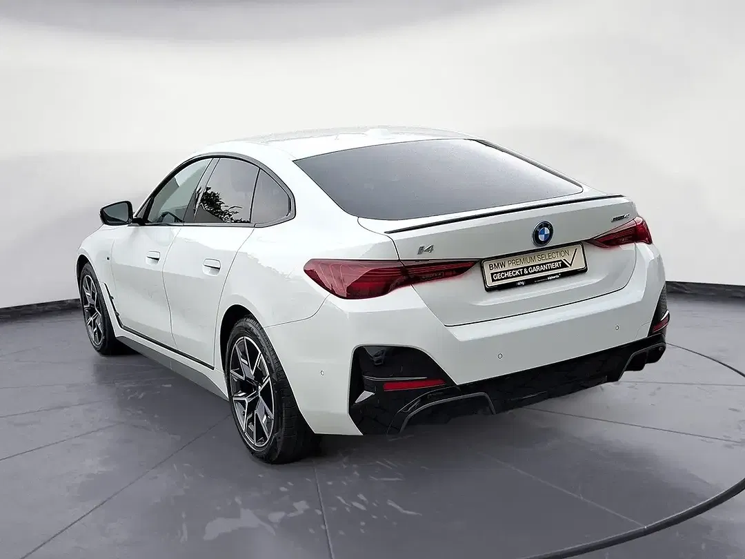 BMW i4 eDrive M Sport Pro - Thumbnail 3