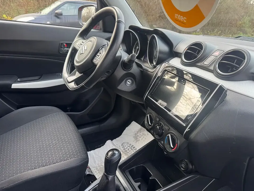 Suzuki Swift Hybrid AllGrip - Thumbnail 13