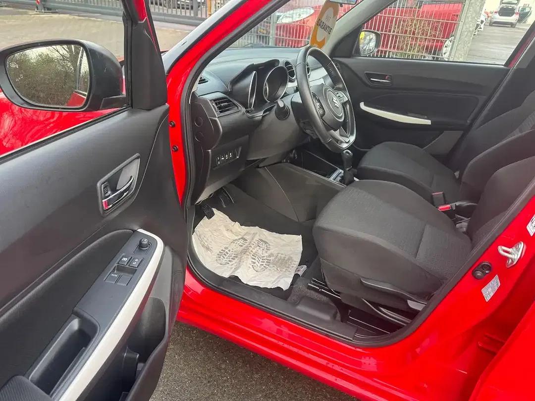 Suzuki Swift Hybrid AllGrip - Thumbnail 9