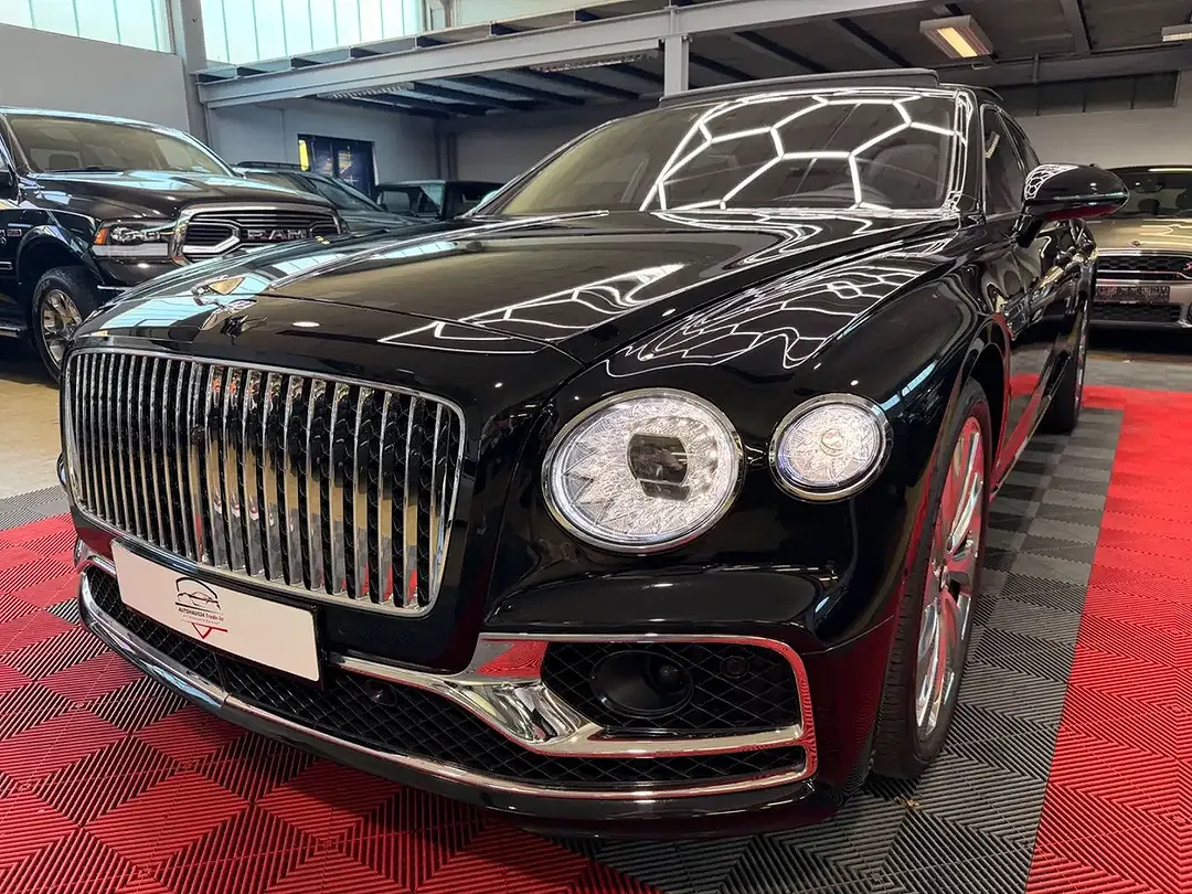 Bentley Flying Spur 6.0 W12 First Edition Mulliner - Thumbnail 3