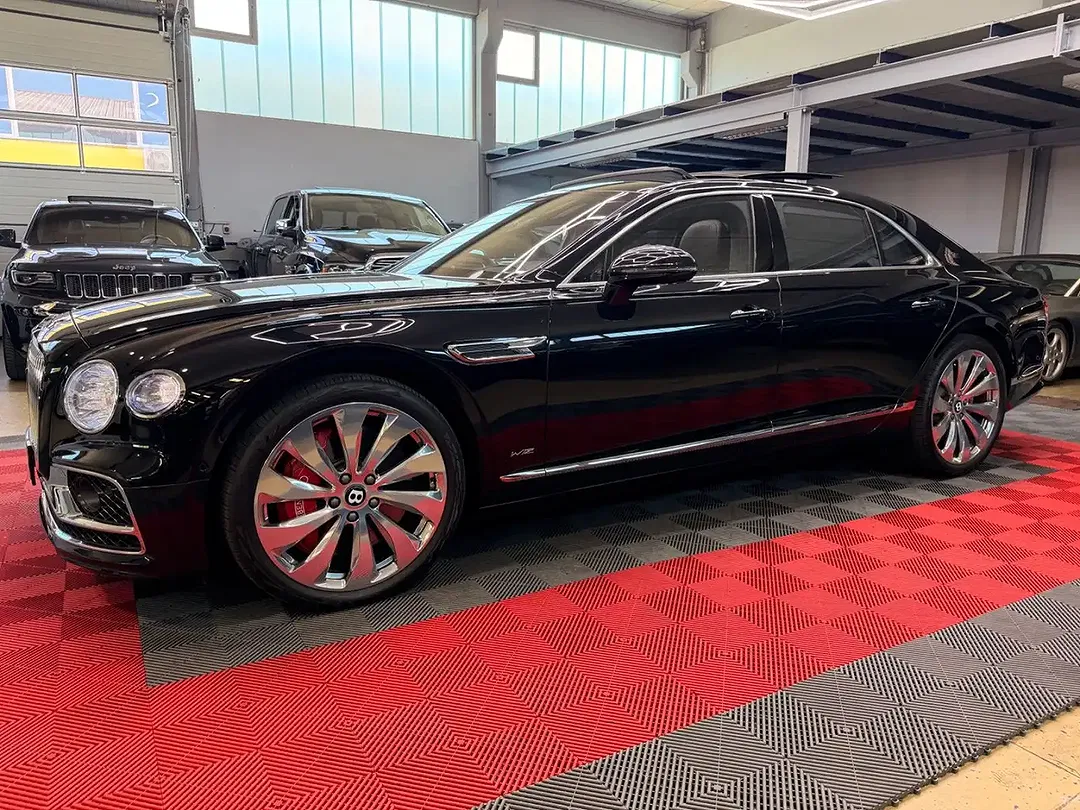 Bentley Flying Spur 6.0 W12 First Edition Mulliner - Thumbnail 4
