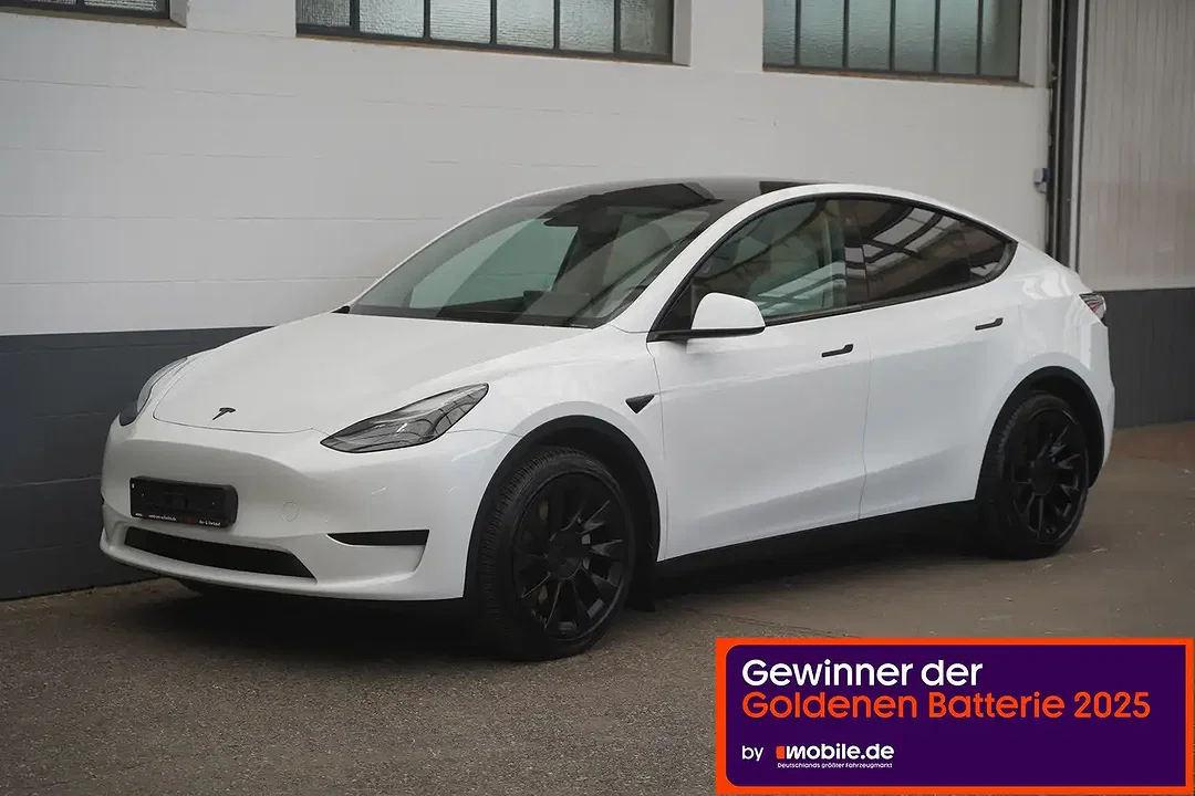 Tesla Model Y RWD Standard Range - Afbeelding 1
