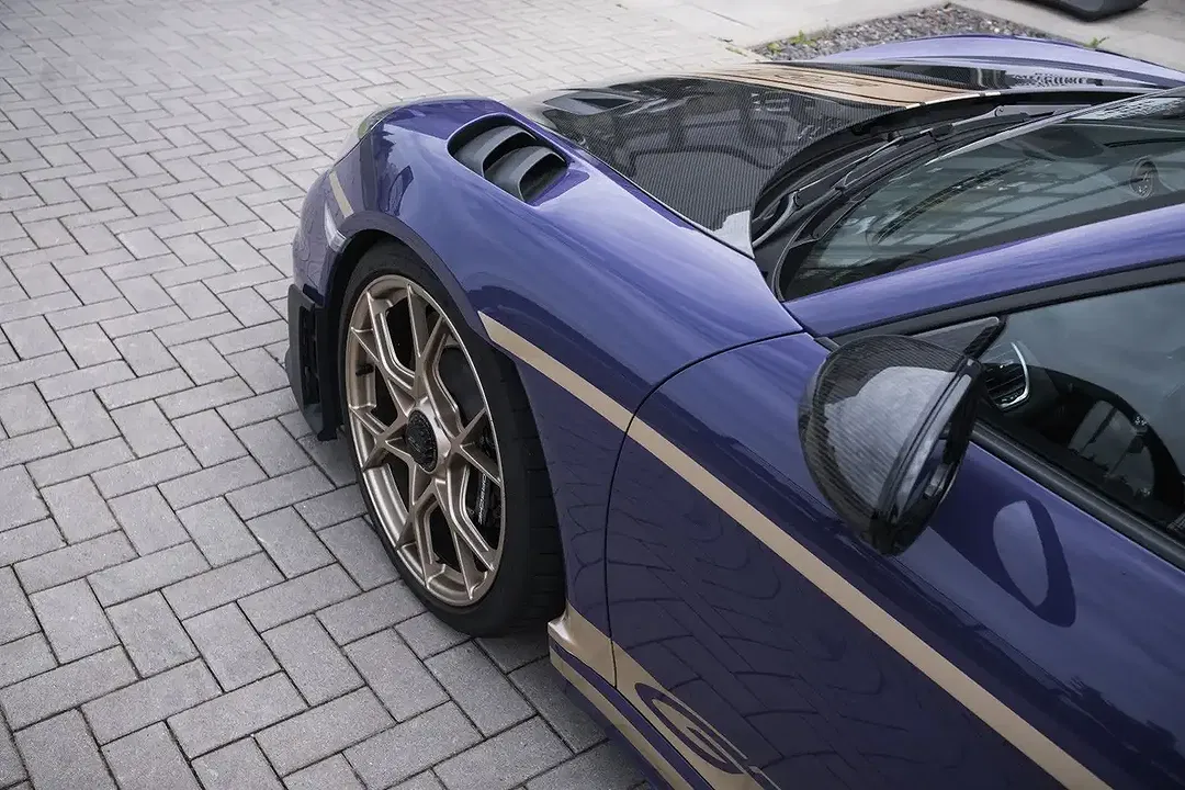 Porsche Cayman - Thumbnail 3