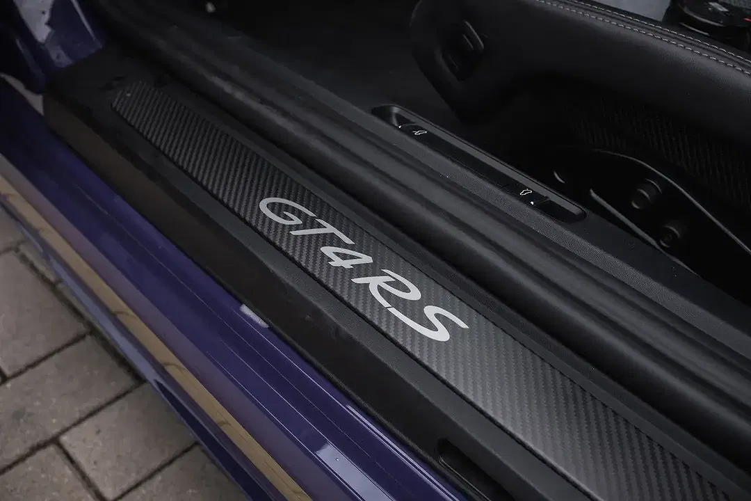 Porsche Cayman - Thumbnail 6
