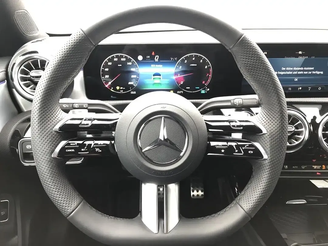Mercedes-Benz CLA 200 AMG MBUX Night - Thumbnail 10