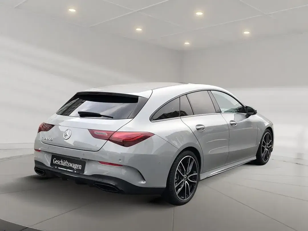 Mercedes-Benz CLA 200 AMG MBUX Night - foto 2