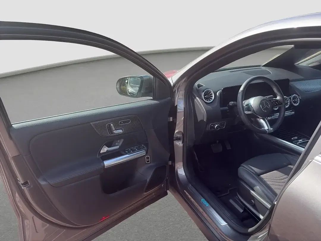 Mercedes-Benz EQA 250 - Thumbnail 12