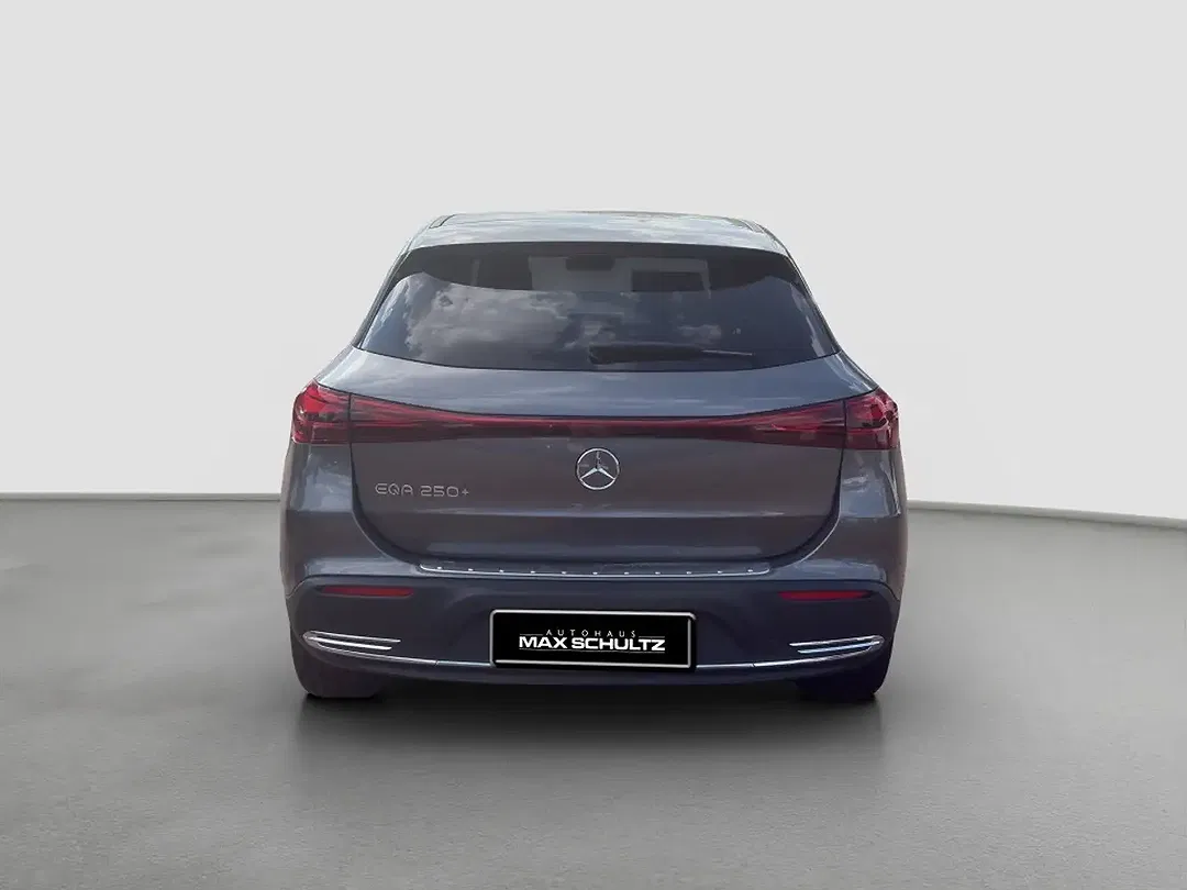 Mercedes-Benz EQA 250 - Thumbnail 4