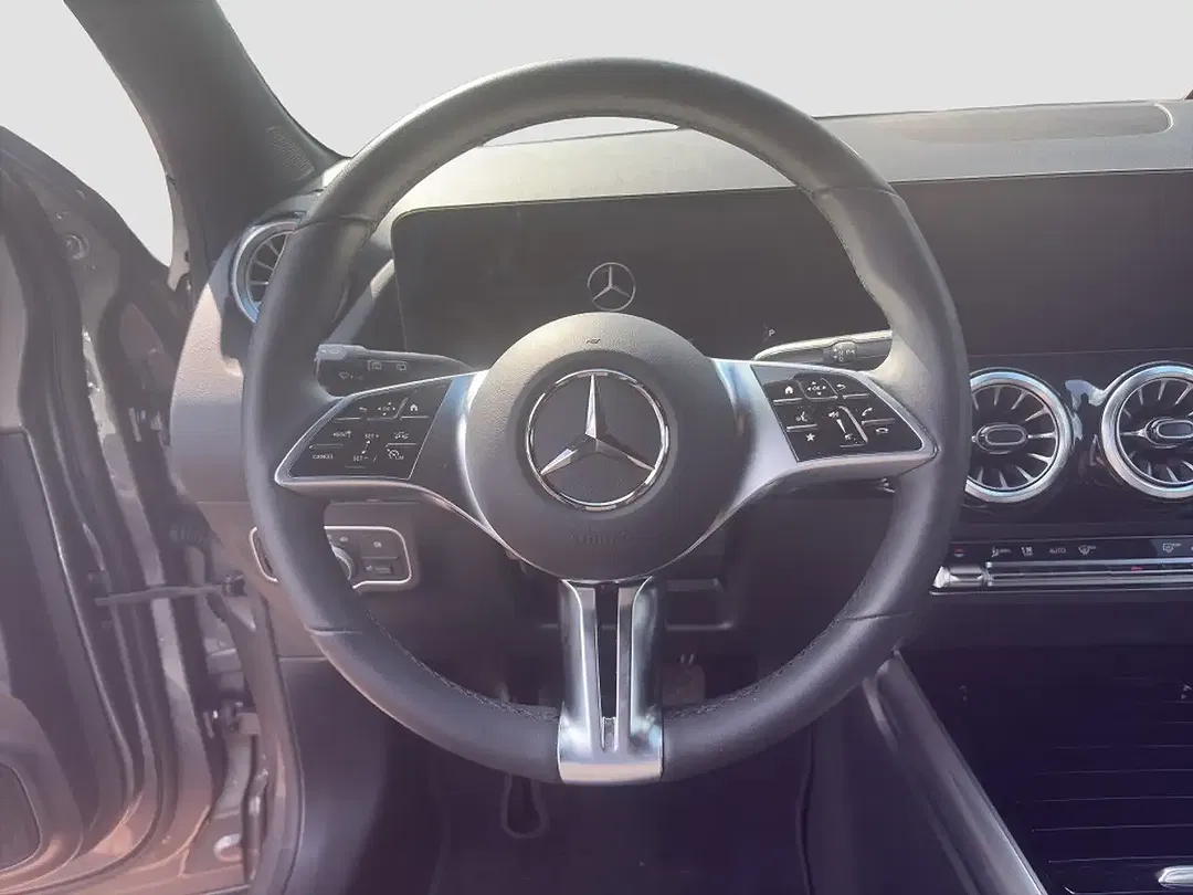 Mercedes-Benz EQA 250 - Thumbnail 7