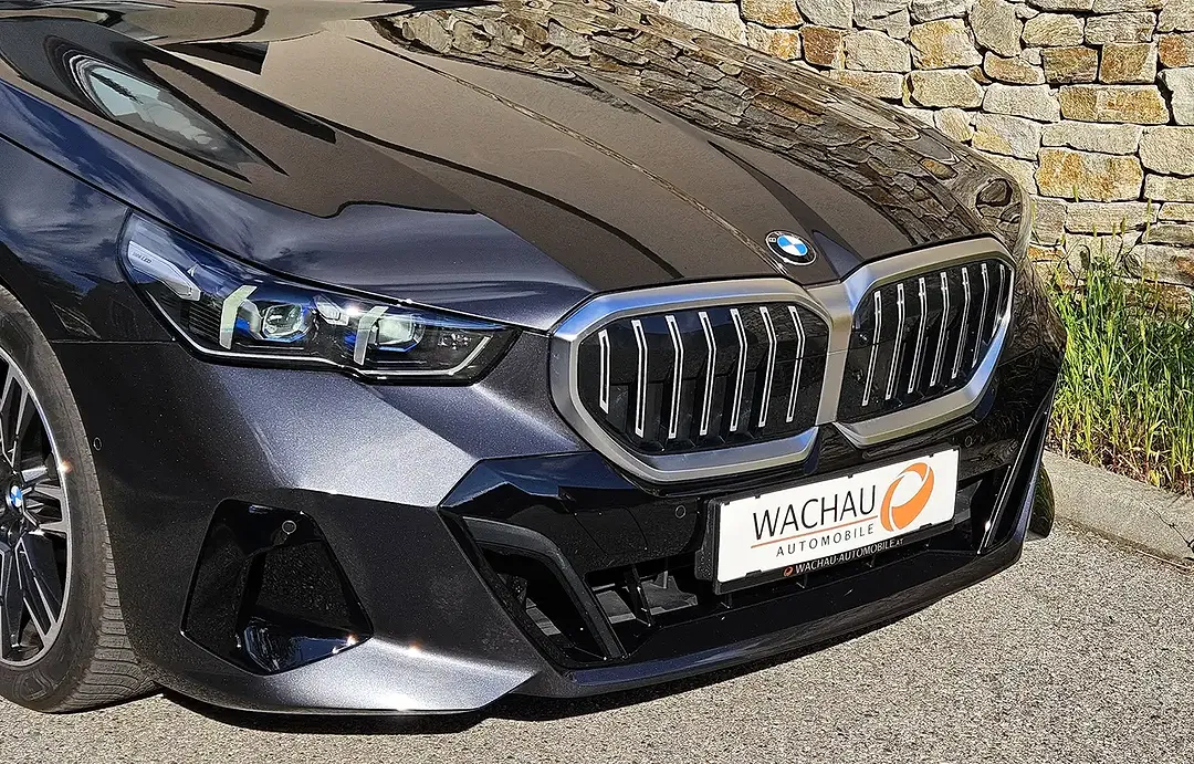 BMW 520 MHEV AUT Touring - Thumbnail 3