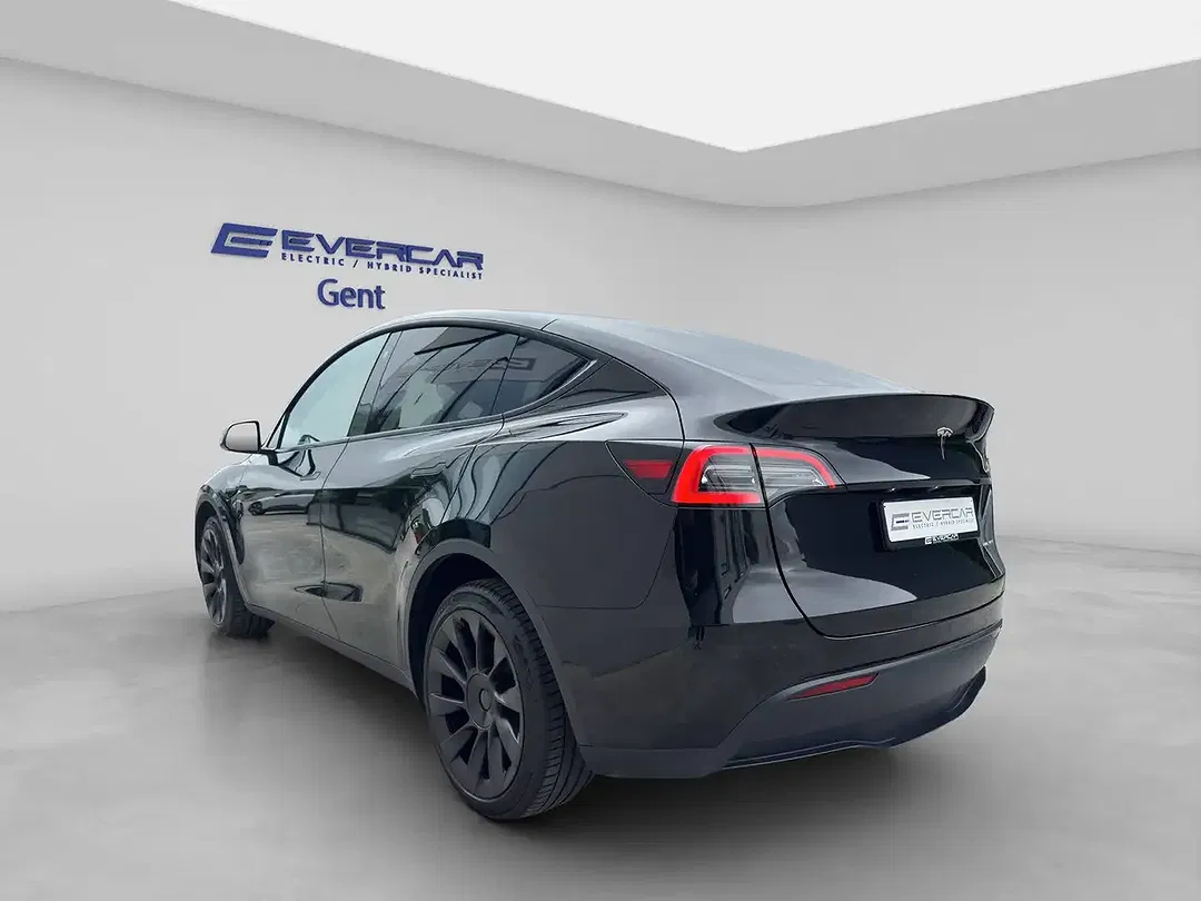 Tesla Model Y AWD Long Range - Thumbnail 6