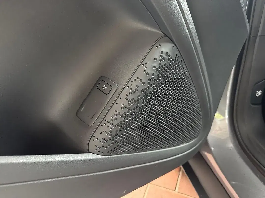 BYD Dolphin 1.5 DM-i PHEV Active - Thumbnail 15