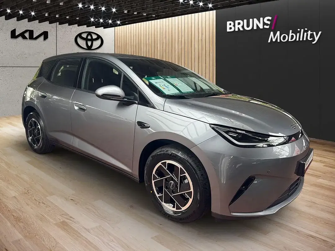 BYD Dolphin 1.5 DM-i PHEV Active - Thumbnail 3