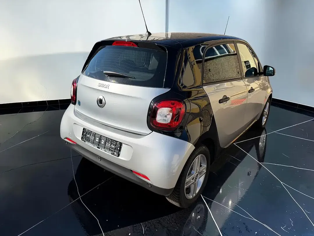 smart forFour - Thumbnail 4