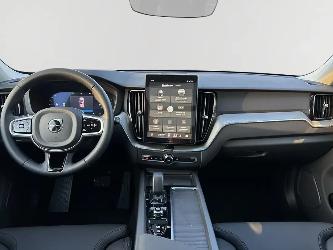 Volvo XC60 B5 AWD Core - Thumbnail 4