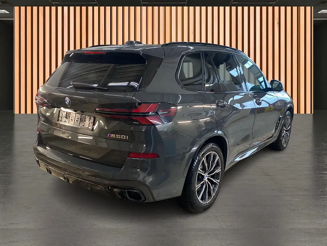 BMW X5 M xDrive - Thumbnail 4