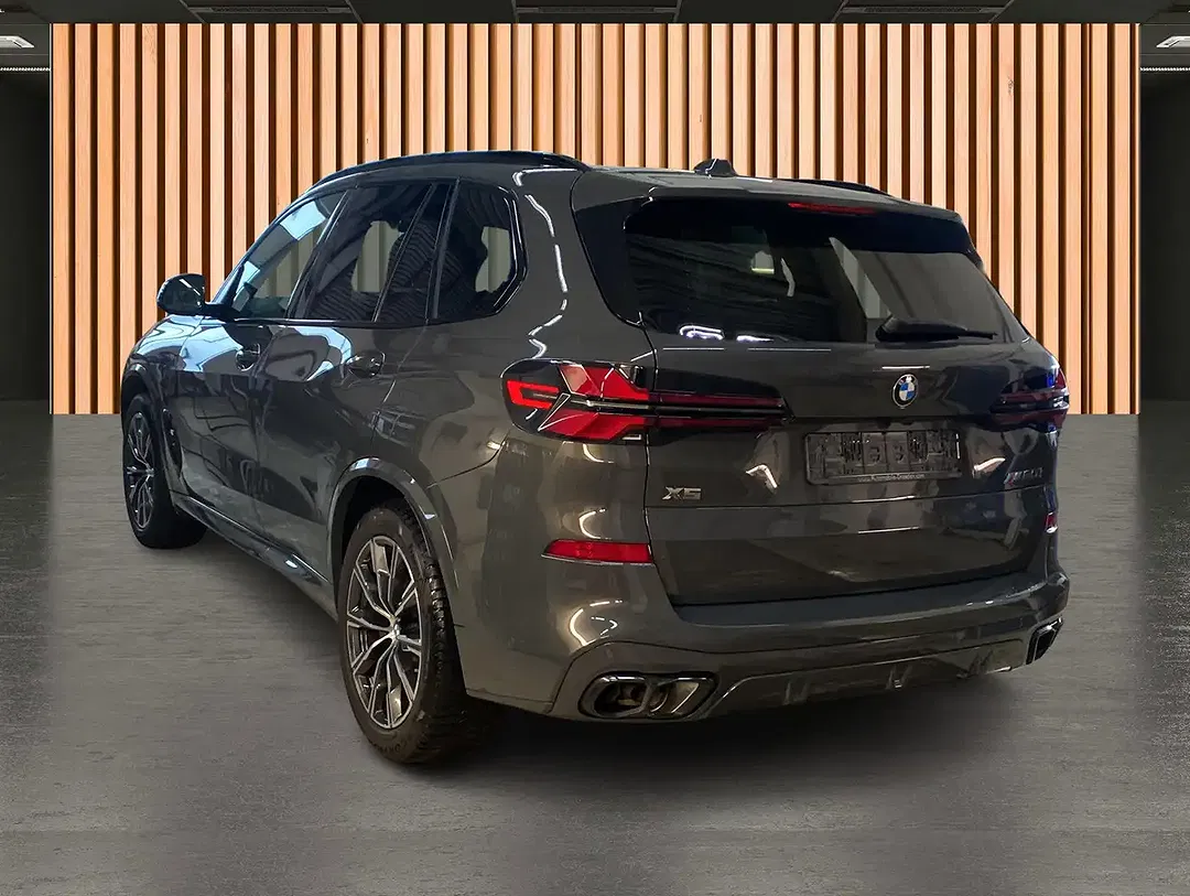 BMW X5 M xDrive - Thumbnail 6