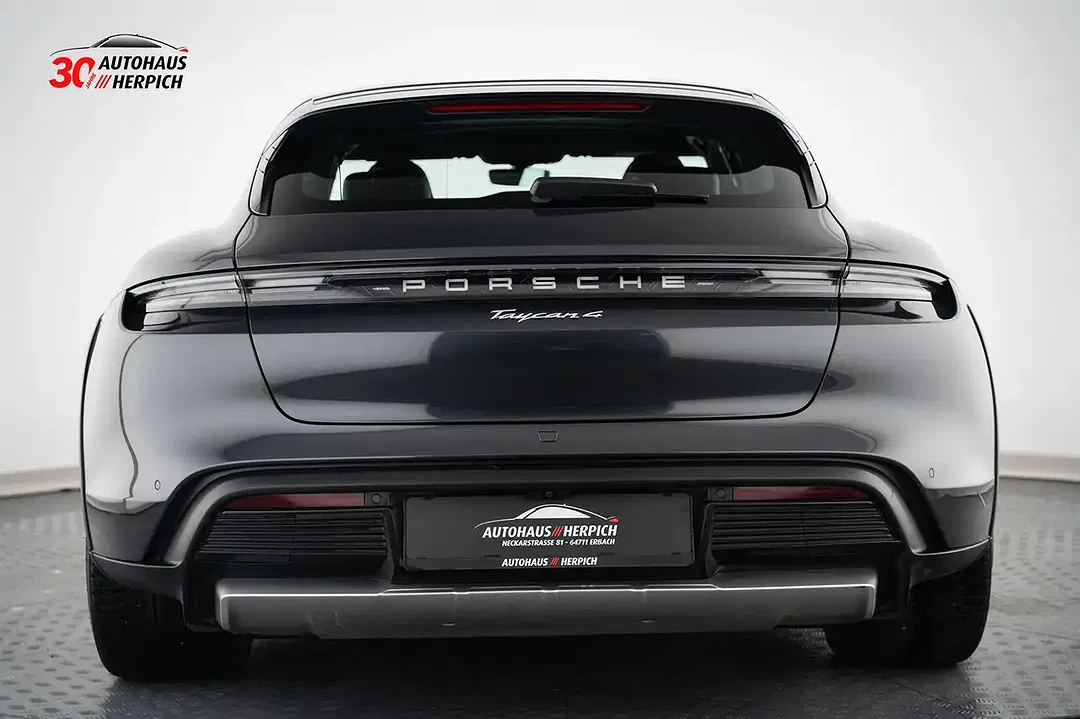 Porsche Taycan 4 Cross Turismo - Thumbnail 4