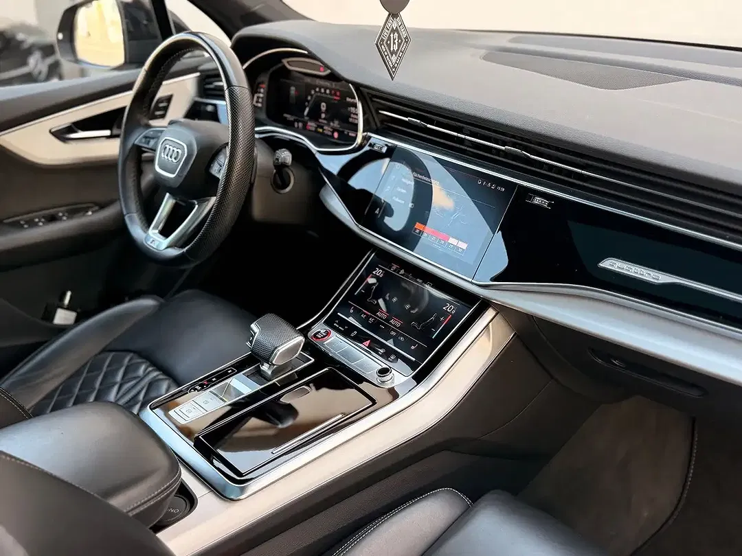 Audi SQ7 4.0 TFSI quattro Matrix LED - Thumbnail 27