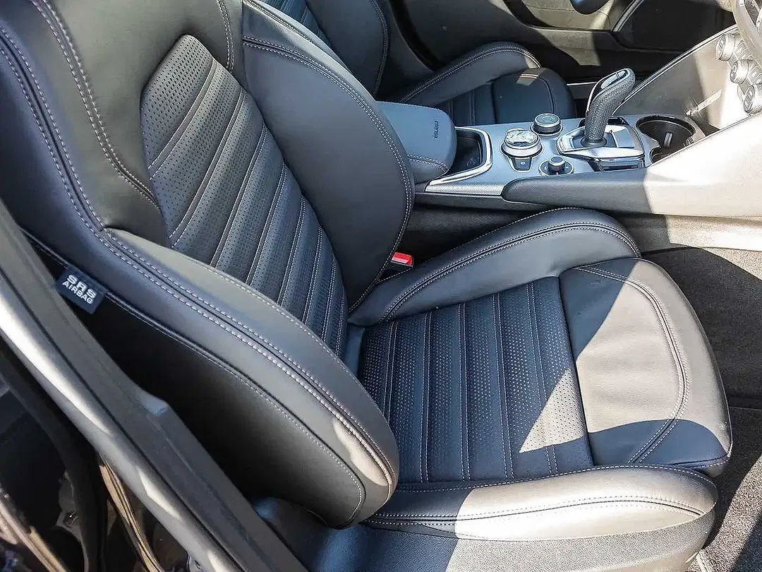 Alfa Romeo Giulia 2.0 16V Intensa - foto 15