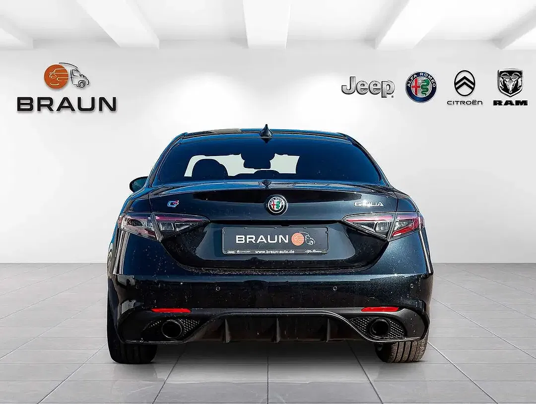 Alfa Romeo Giulia 2.0 16V Intensa - Thumbnail 4