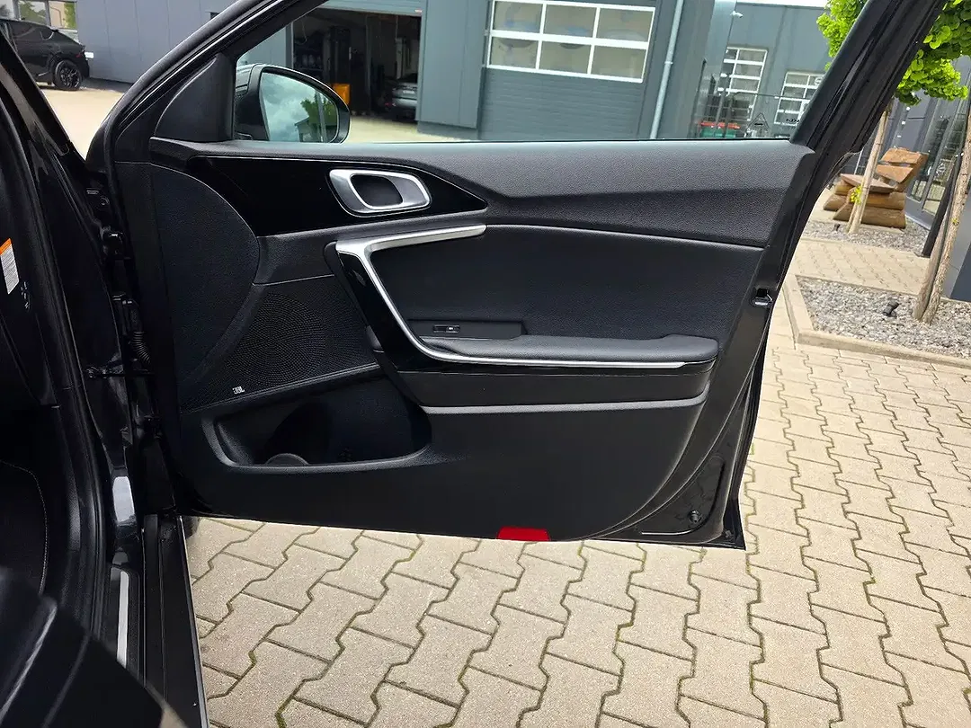 Kia XCeed Platinum - Thumbnail 20
