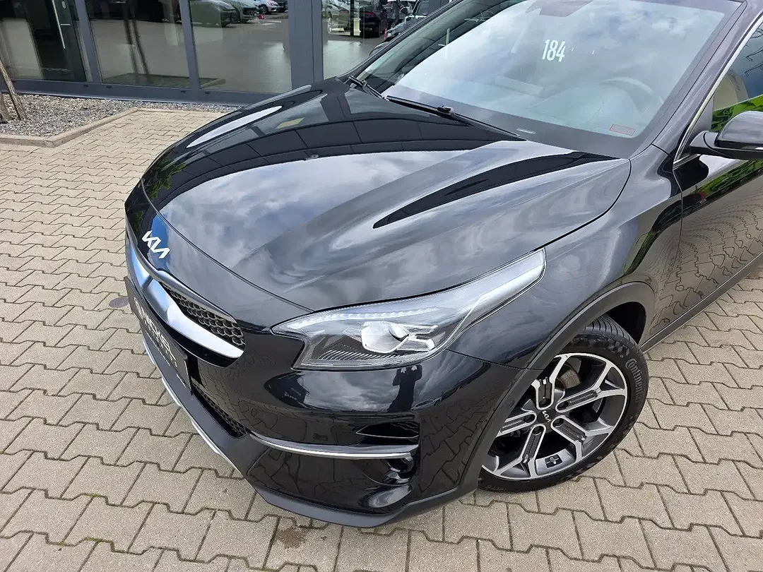 Kia XCeed Platinum - Thumbnail 3