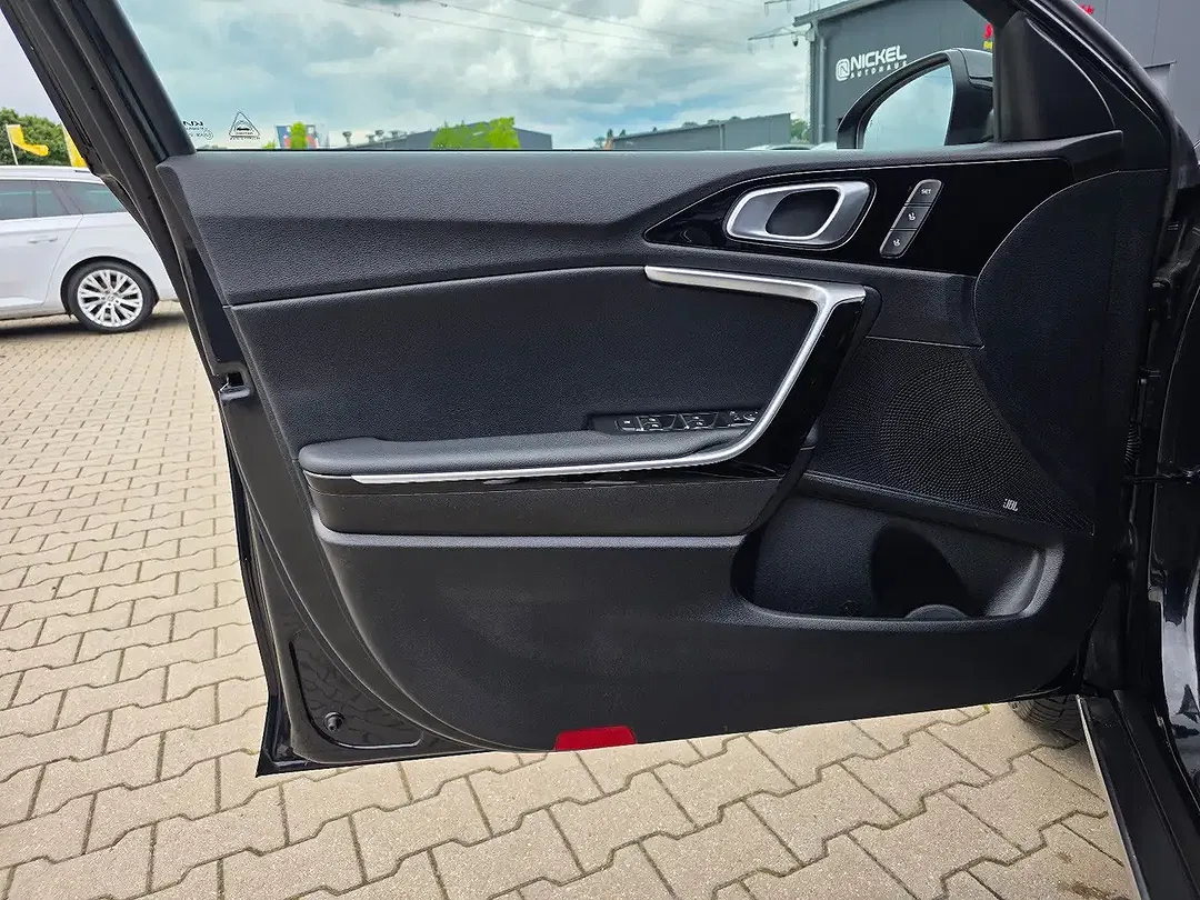 Kia XCeed Platinum - Thumbnail 31