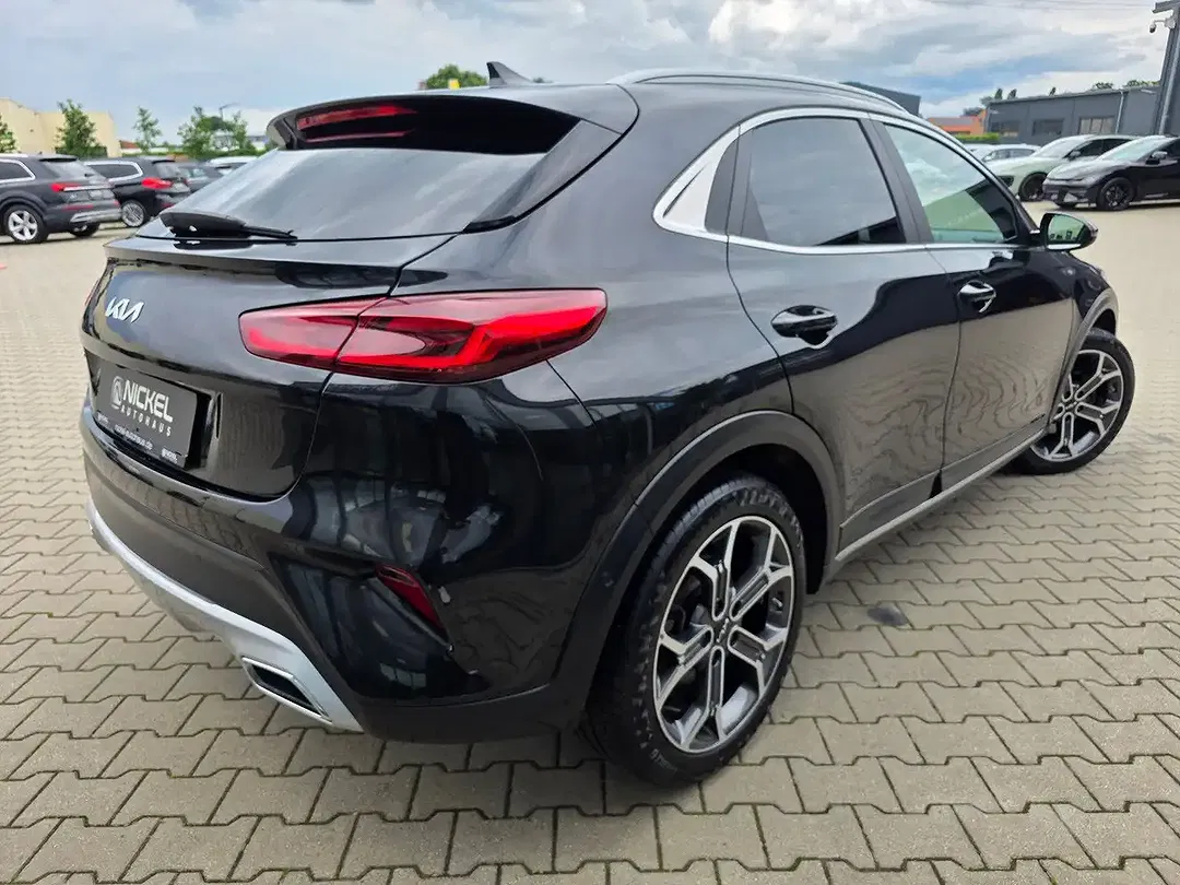 Kia XCeed Platinum - Thumbnail 4