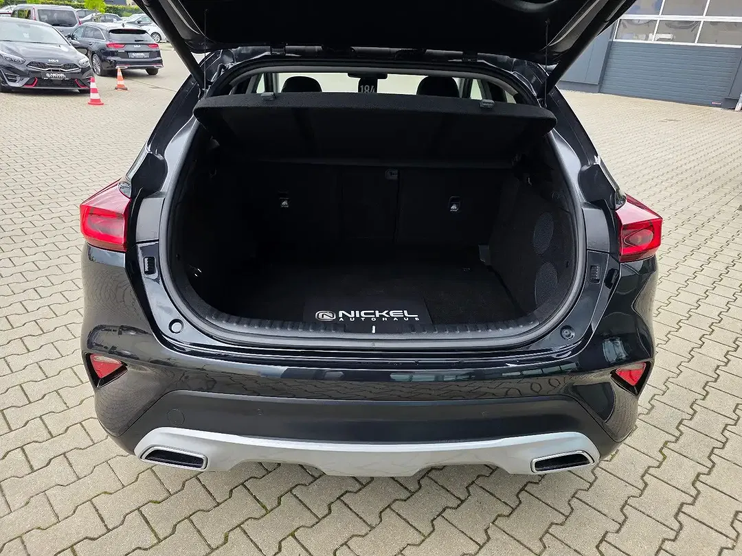 Kia XCeed Platinum - Thumbnail 6