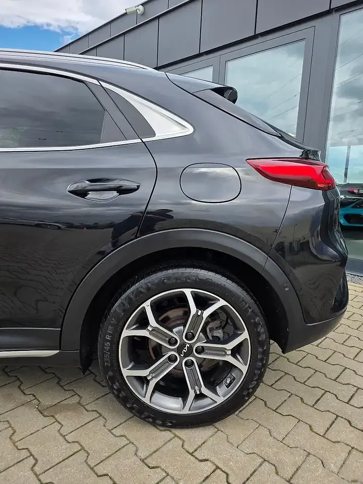 Kia XCeed Platinum - Thumbnail 8