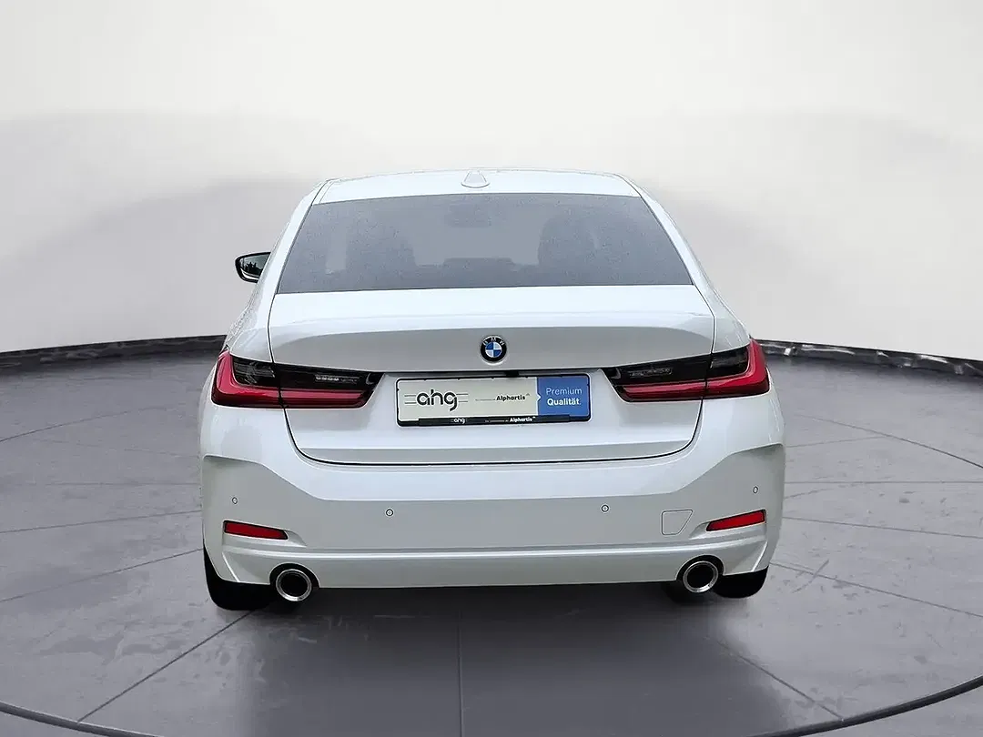 BMW 320 - Thumbnail 5